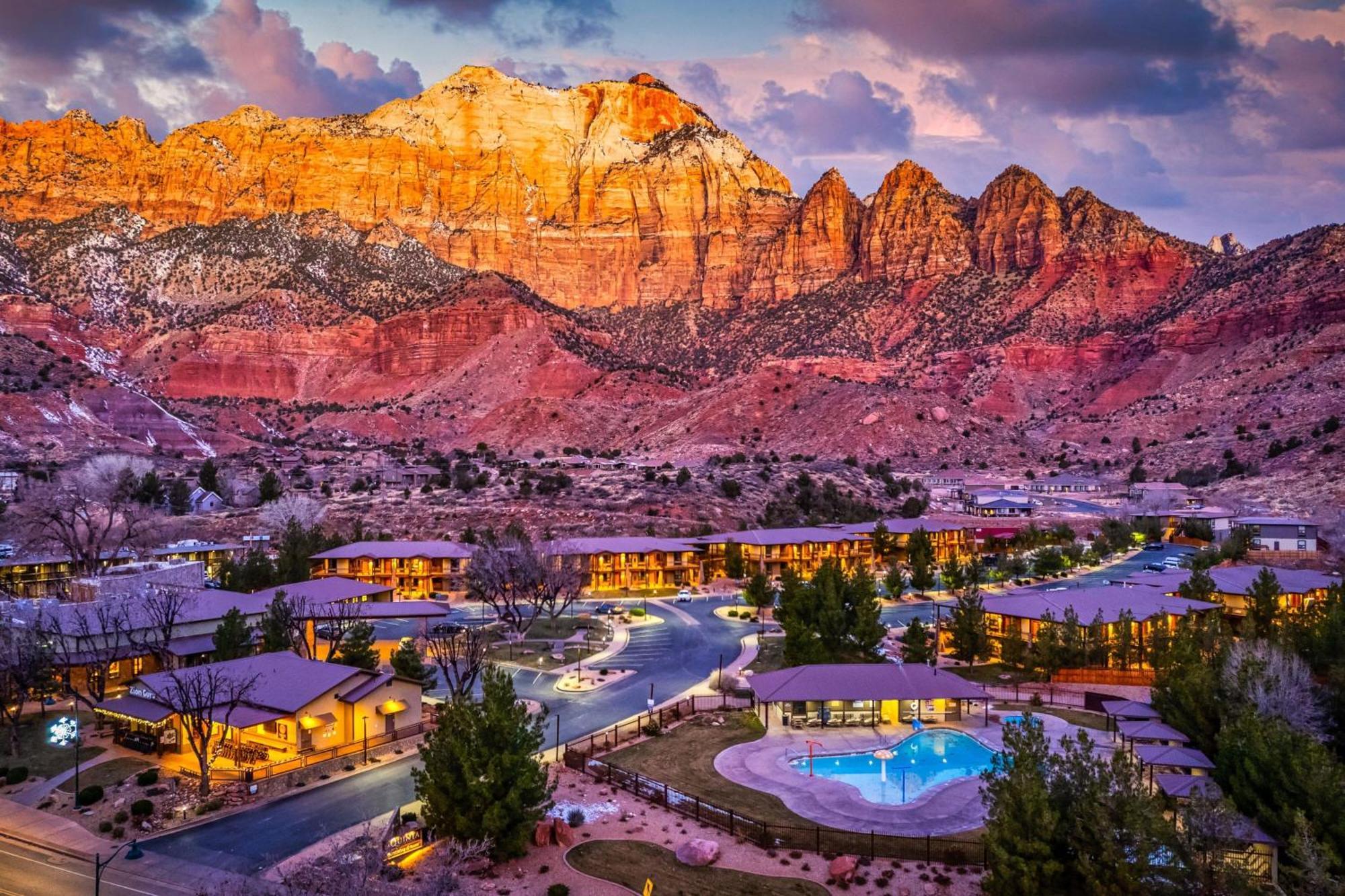 The Red Cliffs Lodge Zion, A Tribute Portfolio Hotel Спрингдейл Екстериор снимка