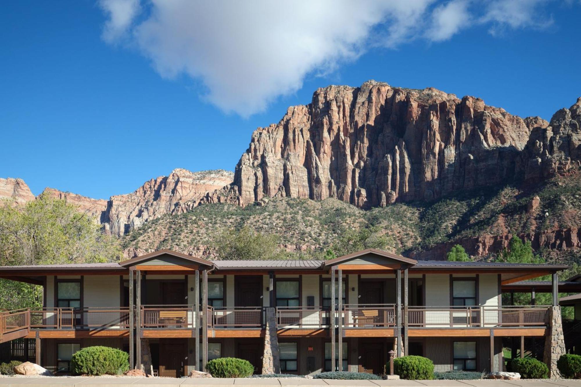 The Red Cliffs Lodge Zion, A Tribute Portfolio Hotel Спрингдейл Екстериор снимка